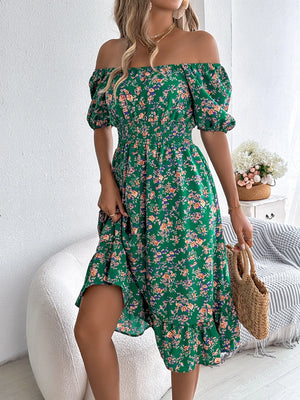 Blommig off-shoulder midiklänning