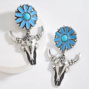 Bohemiska statement-örhängen med tjurhuvud och turkos blomma Silver och blå