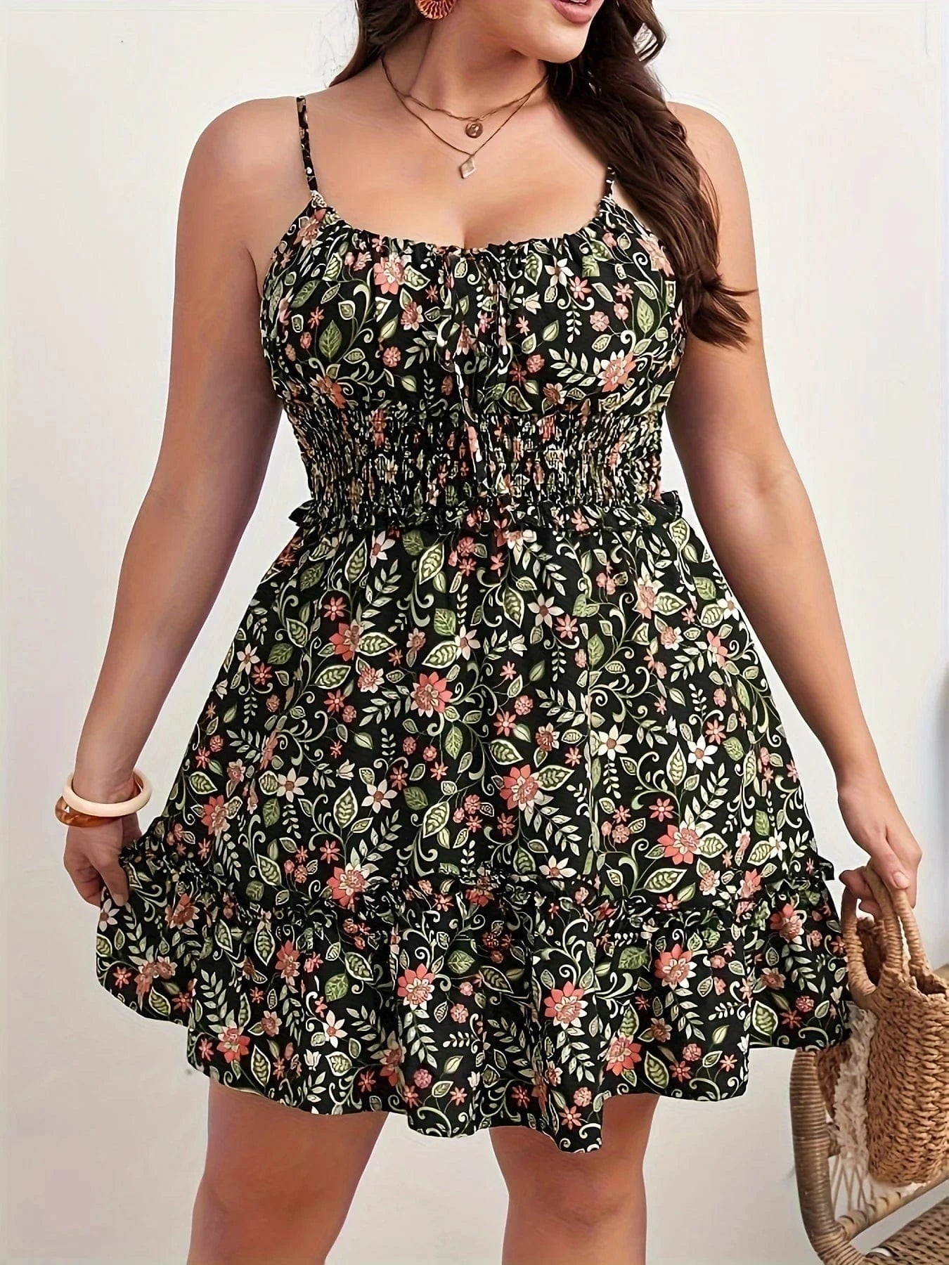 Blommig klänning plus size