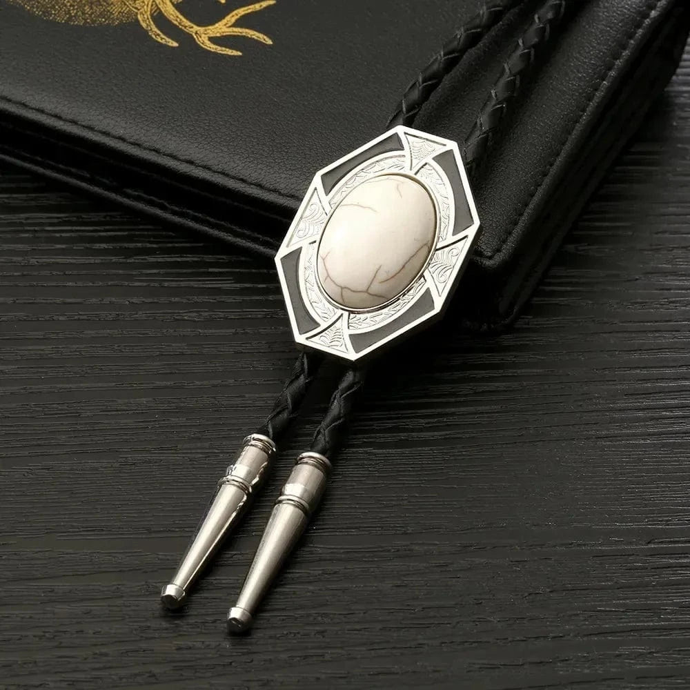 Bolo tie med geometrisk infattning och äkta sten
