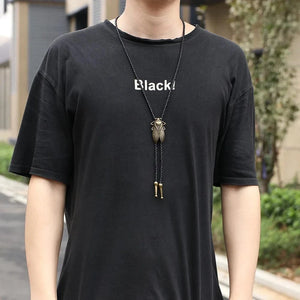 Bolo tie med metallcikada