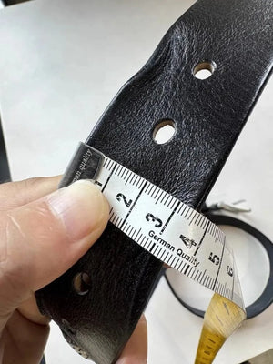 Cowboybälte i Svart Äkta Läder med Silverdetaljer