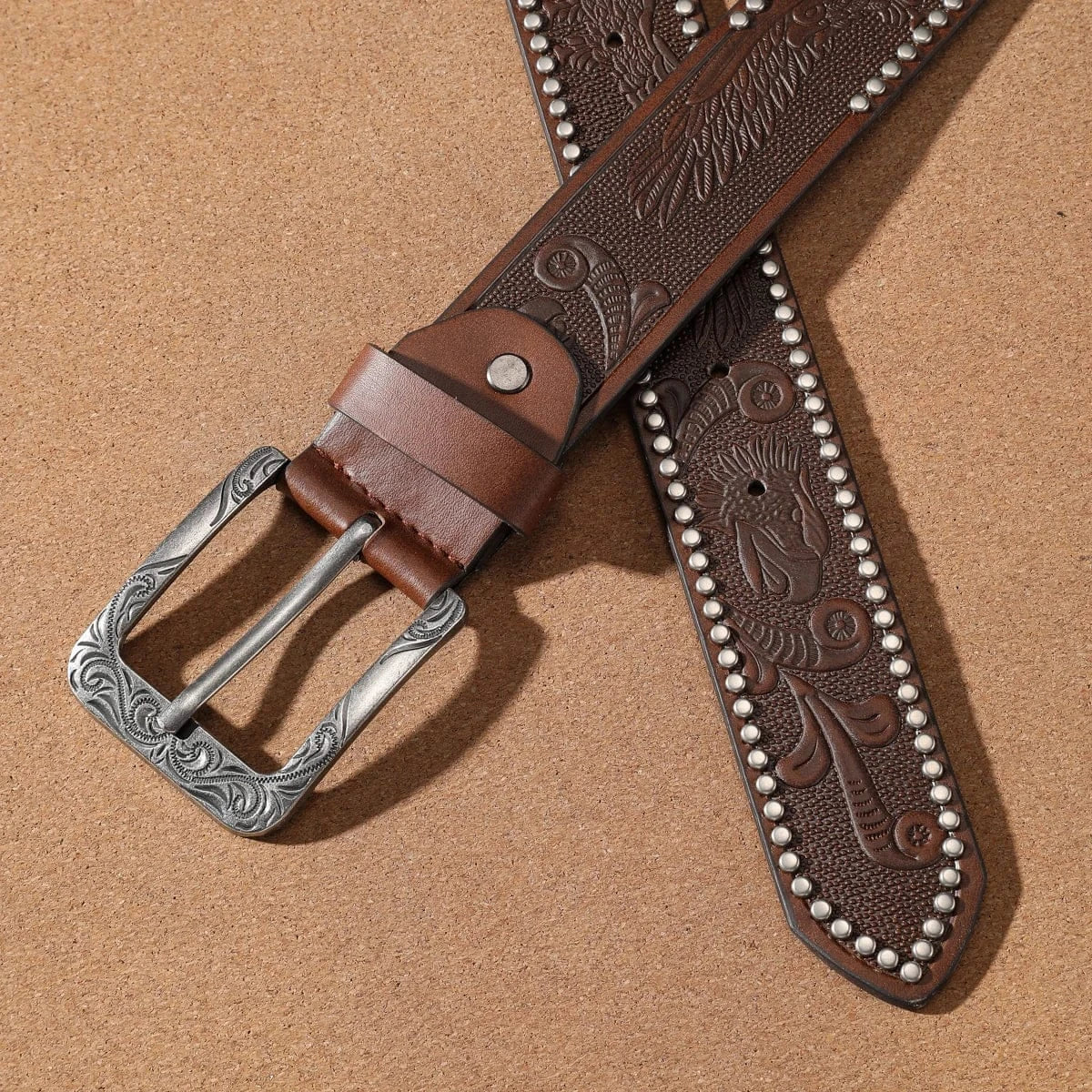 Cowboybälte med präglad örn