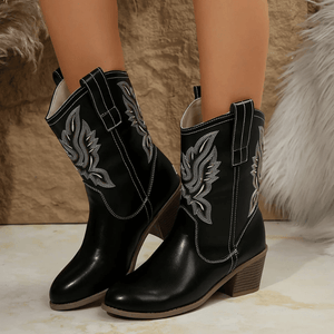 Cowboyboots med broderad design och kraftig klack