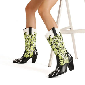 Tvåfärgade Cowgirl Boots med Färgglatt Ormskinnsmönster