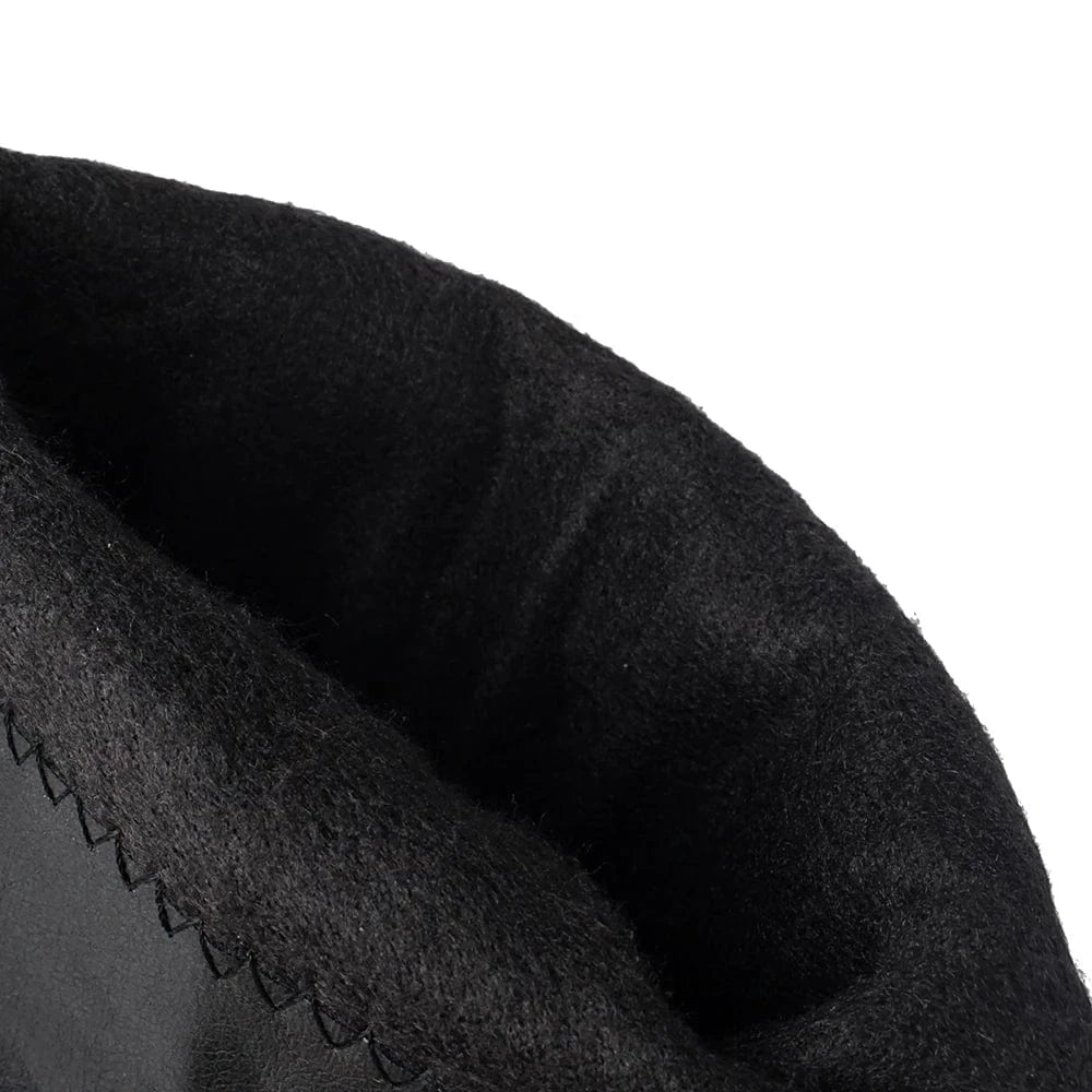 Fransiga Cowboyboots i Glansig Läderlook med Kilklack