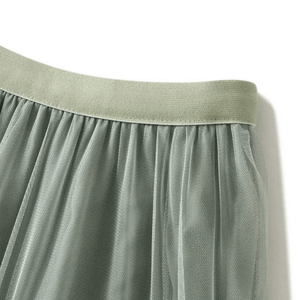 Maxikjol med kaskader av tyllvolanger