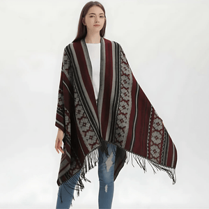 Oppen poncho dam