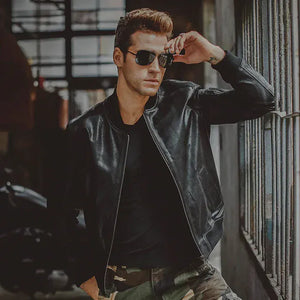 Svart bomber jacka
