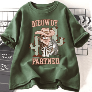 Tshirt med cowboykatt "Meowdy Partner" Armégrön / S
