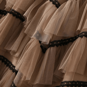 Tyllkjol med svarta kontrastband